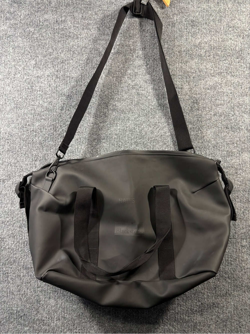 Rains Water Resistant Duffle Bag Black Travel Gym Overnight Weekend